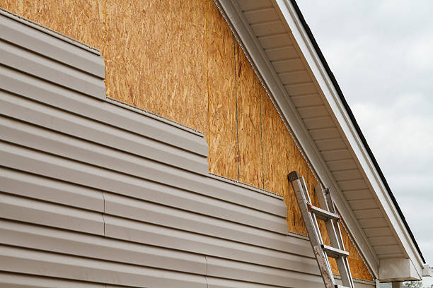 24/7 Emergency Vinyl Siding experts in Hayes, VA